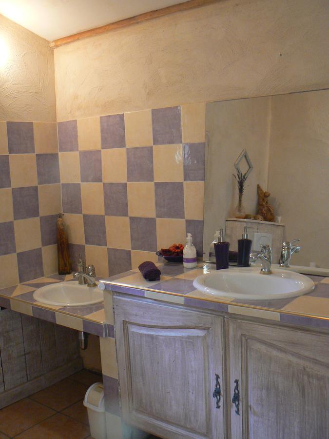 Chambres D'Hotes De La Verrerie Lioux Εξωτερικό φωτογραφία