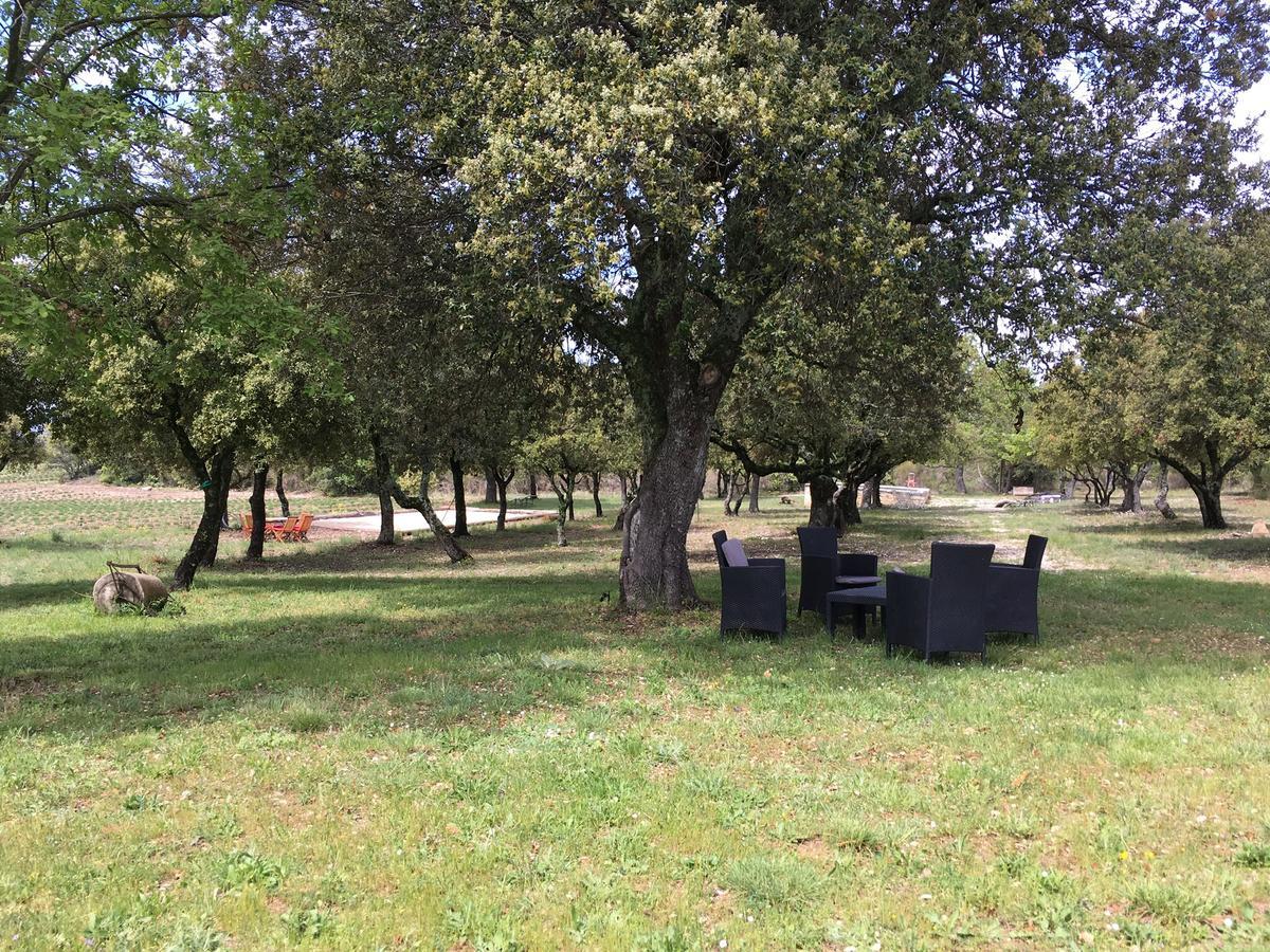 Chambres D'Hotes De La Verrerie Lioux Εξωτερικό φωτογραφία