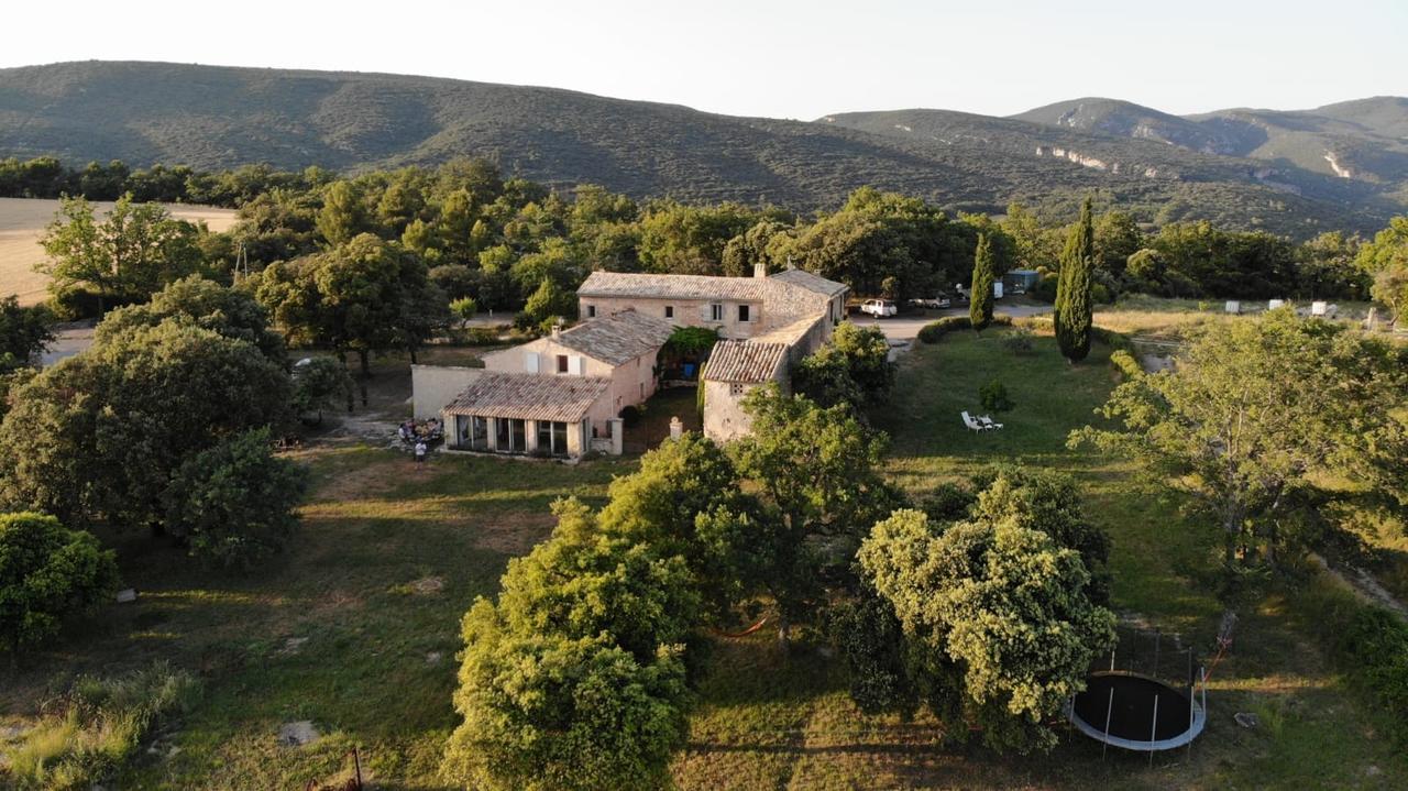 Chambres D'Hotes De La Verrerie Lioux Εξωτερικό φωτογραφία