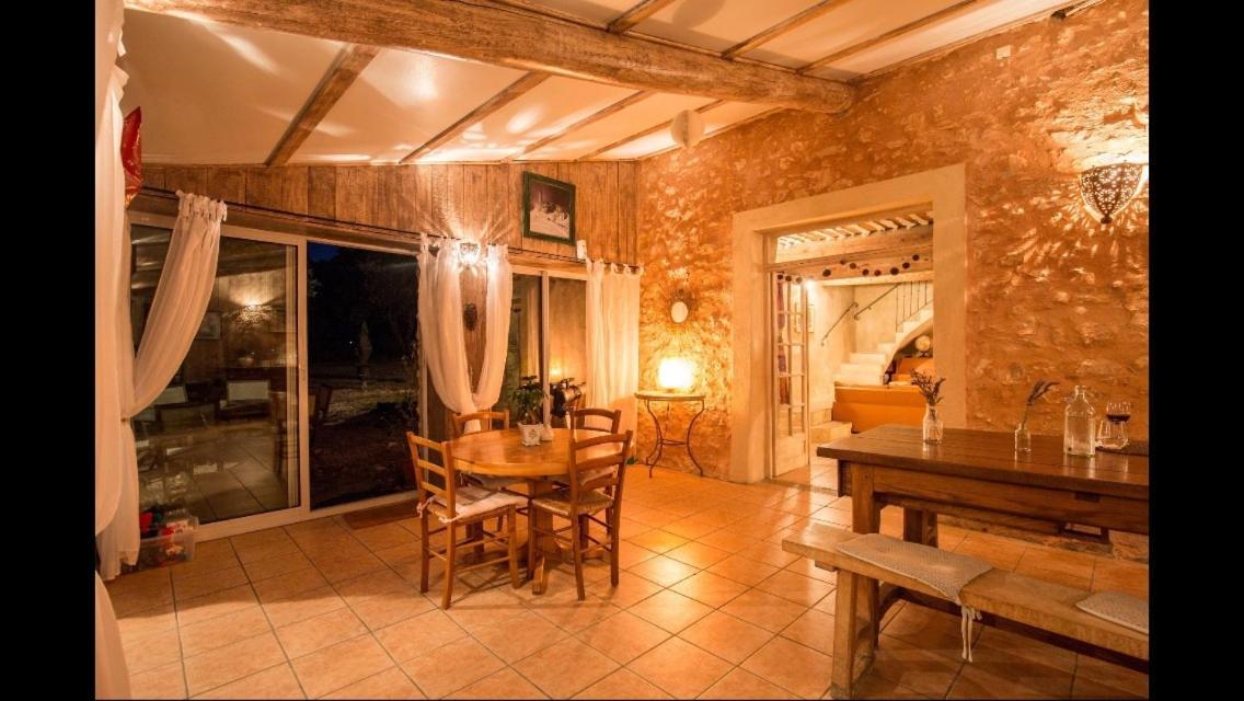 Chambres D'Hotes De La Verrerie Lioux Εξωτερικό φωτογραφία